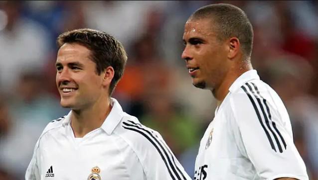 人增添了一 人增添了一